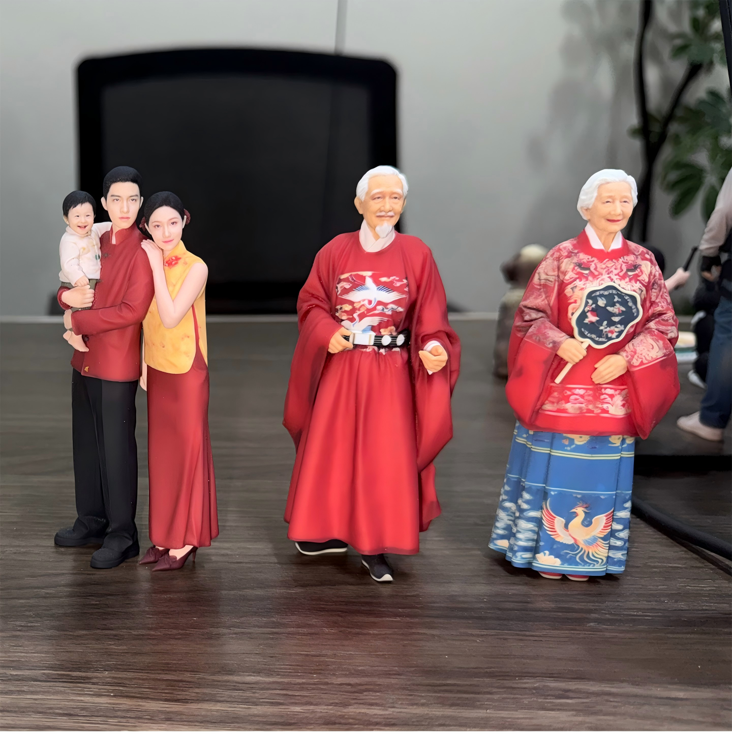 Custom family 3D portrait figurine from photo by Joyfulpop